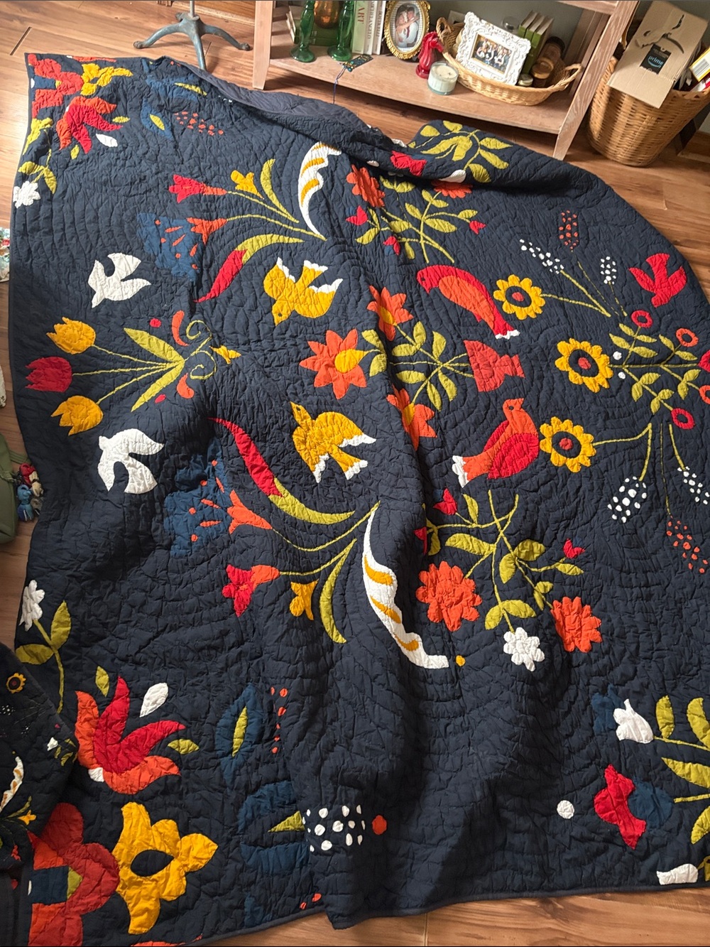Plow & Hearth Navy Floral Ansley Folk Art Quilt - 3 Piece Set - Picture 4 of 6